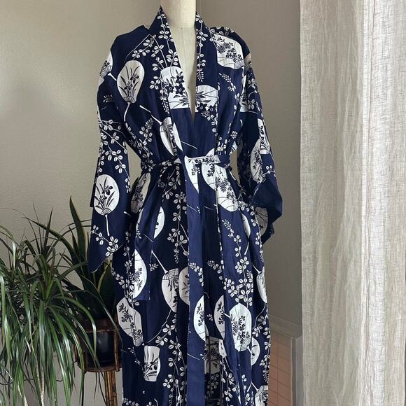 Vintage Medium Kimono Navy White Cotton Japanese Kimono Robe Floral Fan Print - Picture 2 of 3